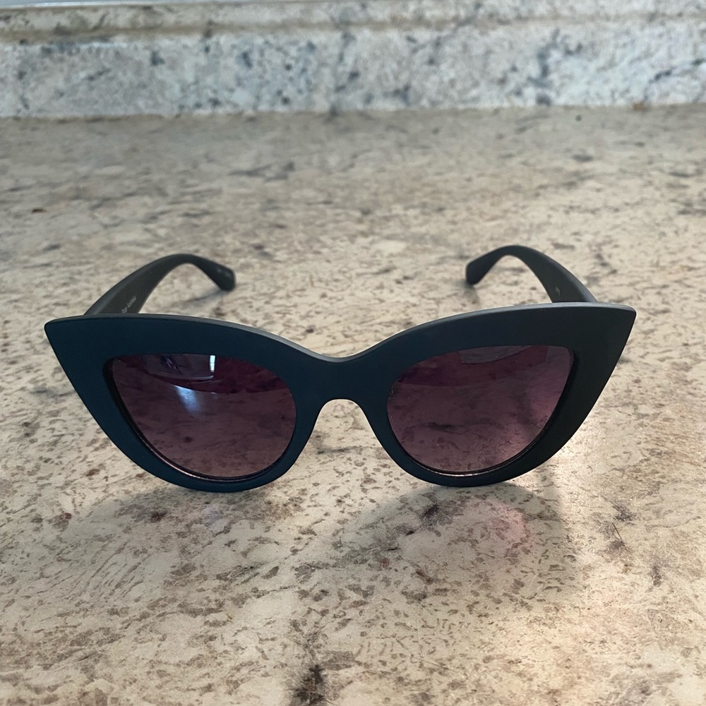 Quay “Kitti” Cat-Eye Sunglasses in Black. Rare find.